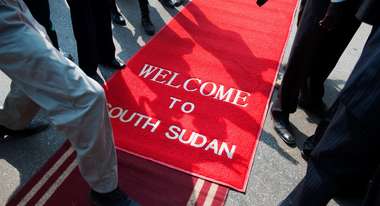 Ein roter Teppich zur Feier von Zehn Jahre Südsudan am Gründungstag, Dschuba 2021.