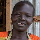 Profilfoto von Näherin aus dem Südsudan in einem Flüchtlingscamp in Uganda