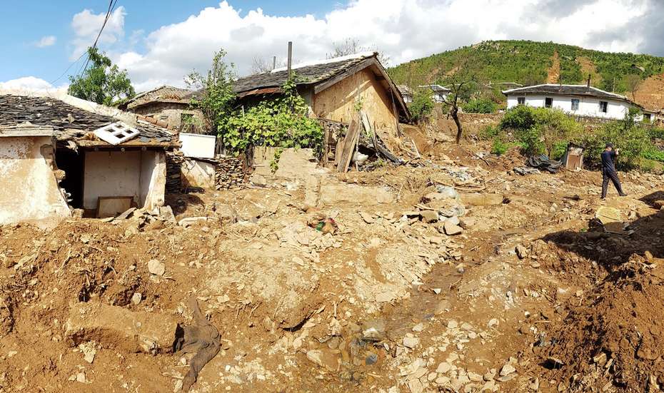 Zerstörungen in der Gemeinde Kumchon in Norkorea