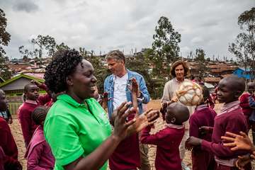 Justina, Projektleiterin des "Skill up!"-Projekts in Nairobi, gibt Menschen die Möglichkeit, etwas in ihrem Leben zu verändern.