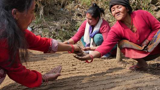 Frauen bei einem Workshop zum Thema Landwirtschaft, Nepal, 2018.