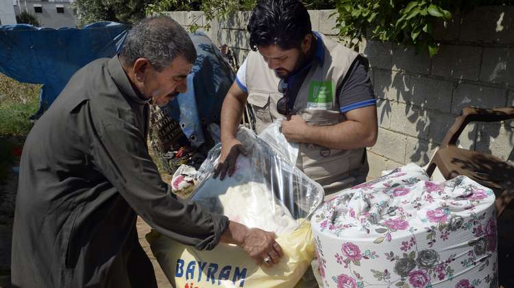 Hilfsgüter-Verteilung für syrische Flüchtlinge in Reyhanli, Türkei.