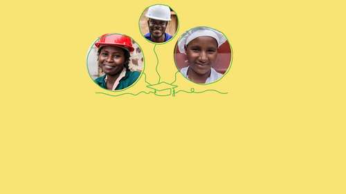 Bildung schafft Zukunft in Uganda: Drei junge Menschen lachen in die Kamera