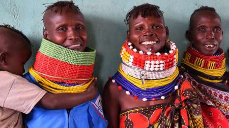 Aita Ngatotin (36 Jahre alt) und andere Frauen im Kakuma-Flüchtlingscamp in Kenia.