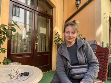 Die Ukrainerin Alina S. erzählt von ihrer Flucht nach Polen, 2022.