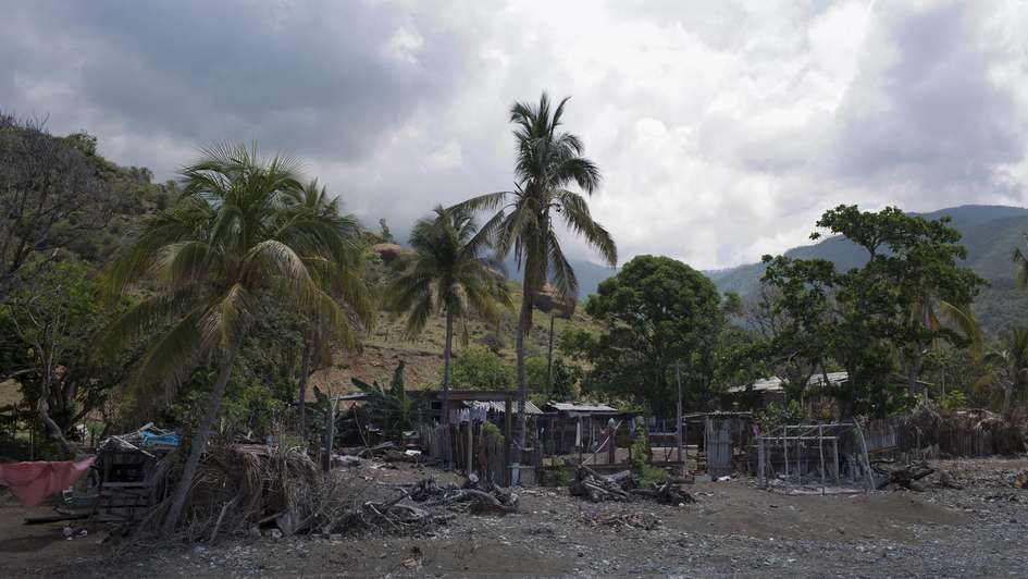 Bild von der beschädigten Fischereikooperative Base Pescera Canhizo in Guama