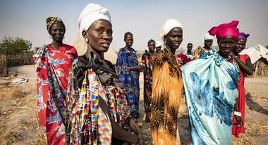 Eine Gruppe Frauen im Südsudan