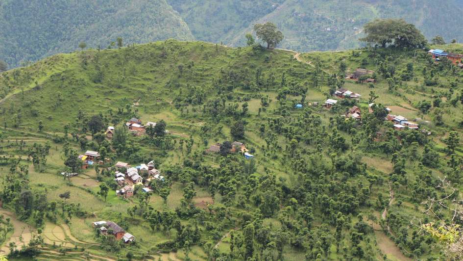 Luftaufnahme: Die Region von Ramechhap in Nepal