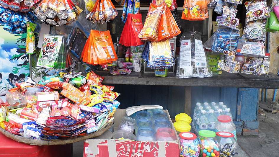 Ein Kiosk in Kambodscha, welcher größtenteils Süßigkeiten anbietet
