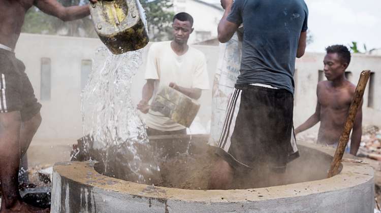 Die Welthungerhilfe fördert Straßenreinigung, Müllentsorgung und Recycling in Madagaskar.