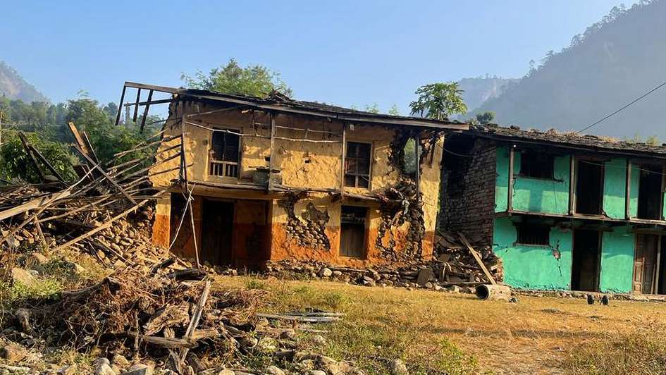 Zerstörte Häuser nach Erdbeben im Nordwesten Nepals.