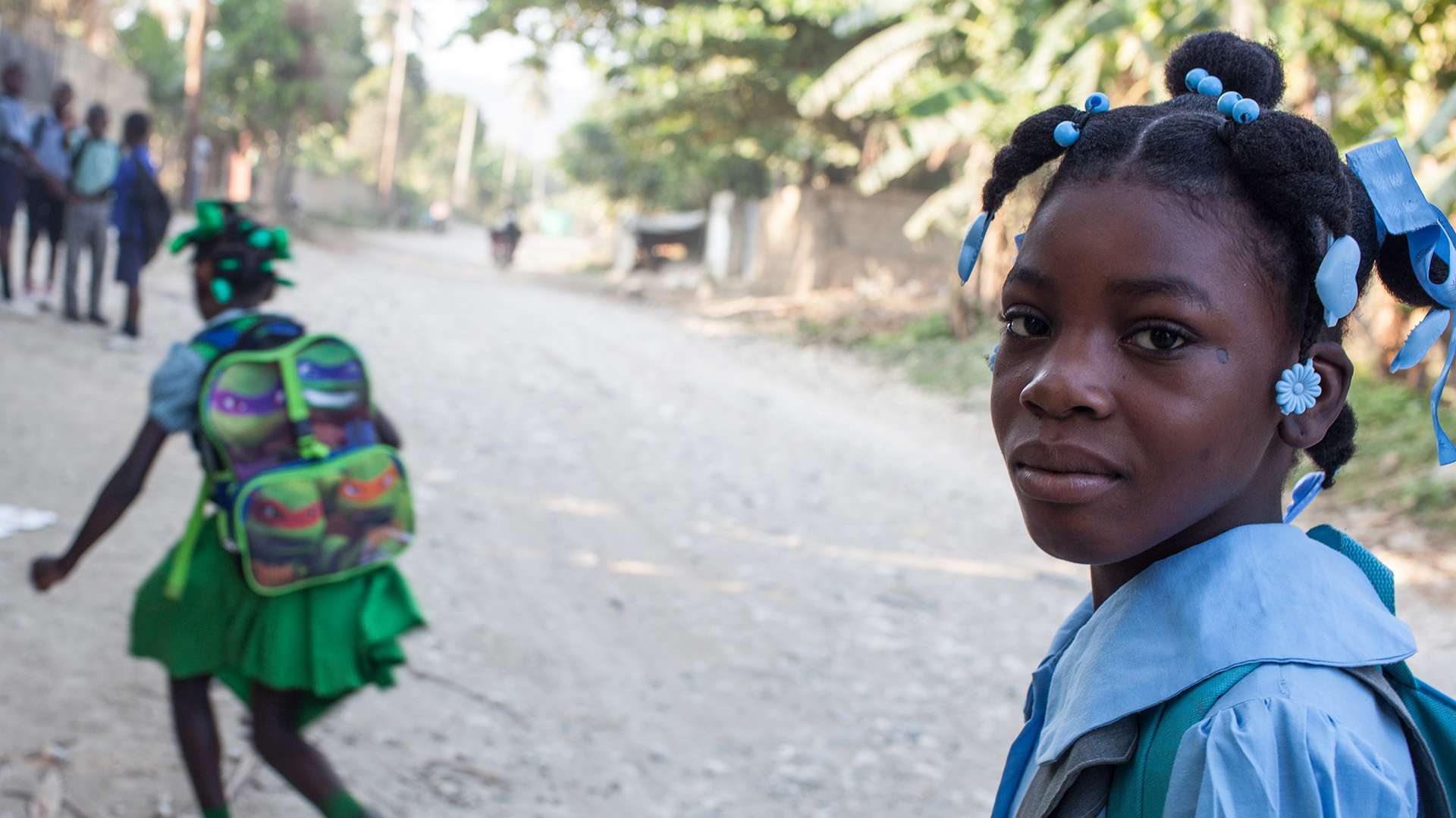 Schulkinder auf den Straßen von Jean Rabel, Haiti