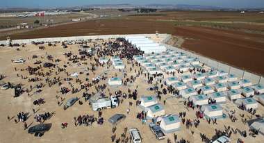 Lufaufnahme von Flüchtlingslager und Zelten der Welthungerhilfe © Grossmann
