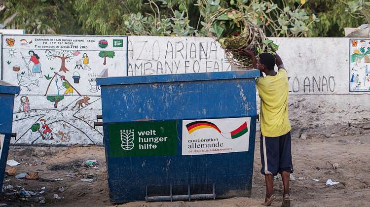 In Tuléar, Madagaskar, entsteht eine funktionierende Müllsammlung und Müllabfuhr.